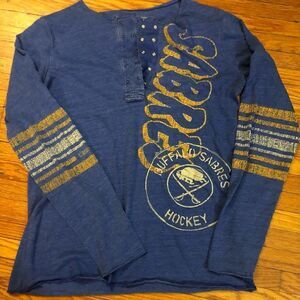 Sabres long sleeve tshirt. Size large.
